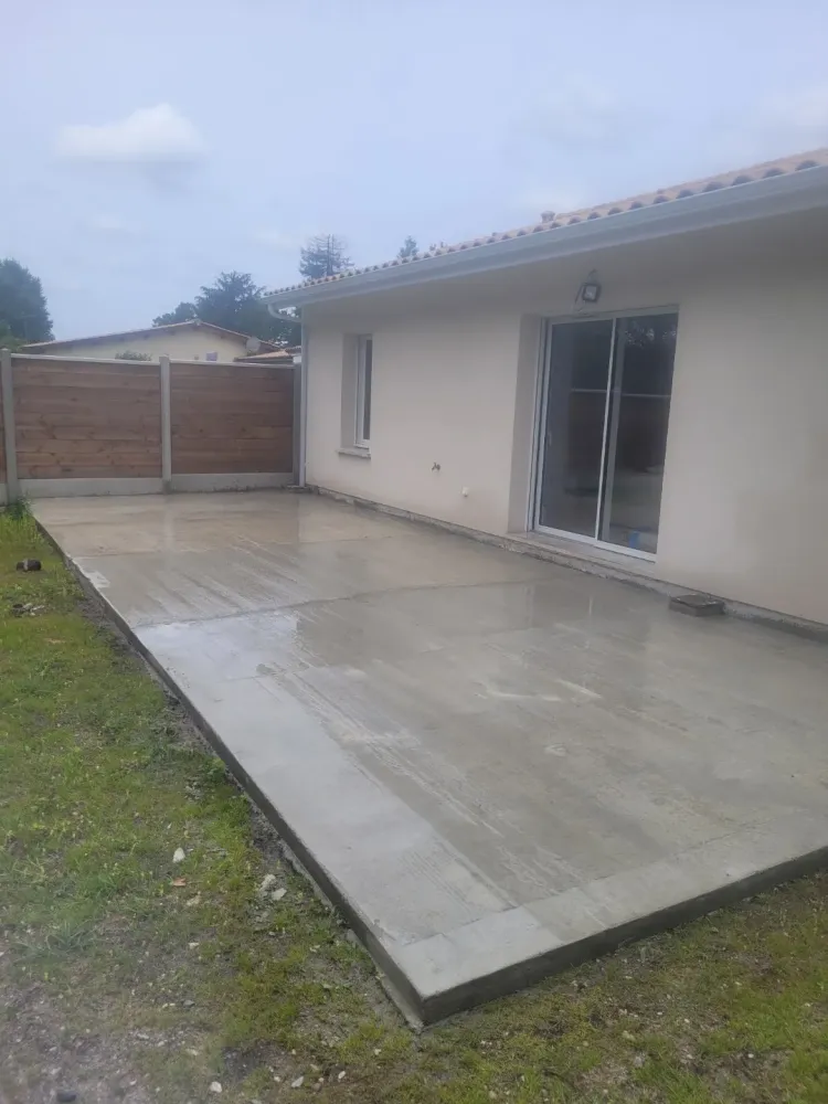 Terrasse béton près de Mérignac